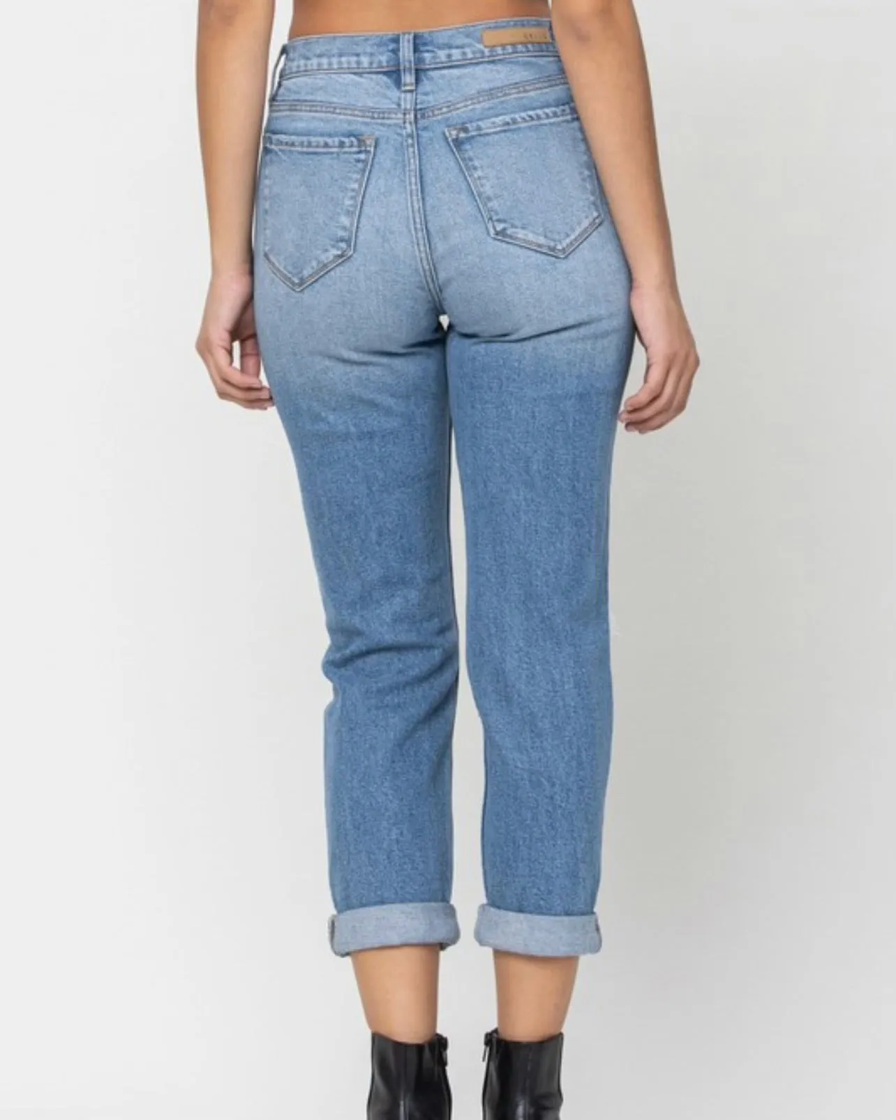 Kevin High Rise Mom Jeans (Light Wash)