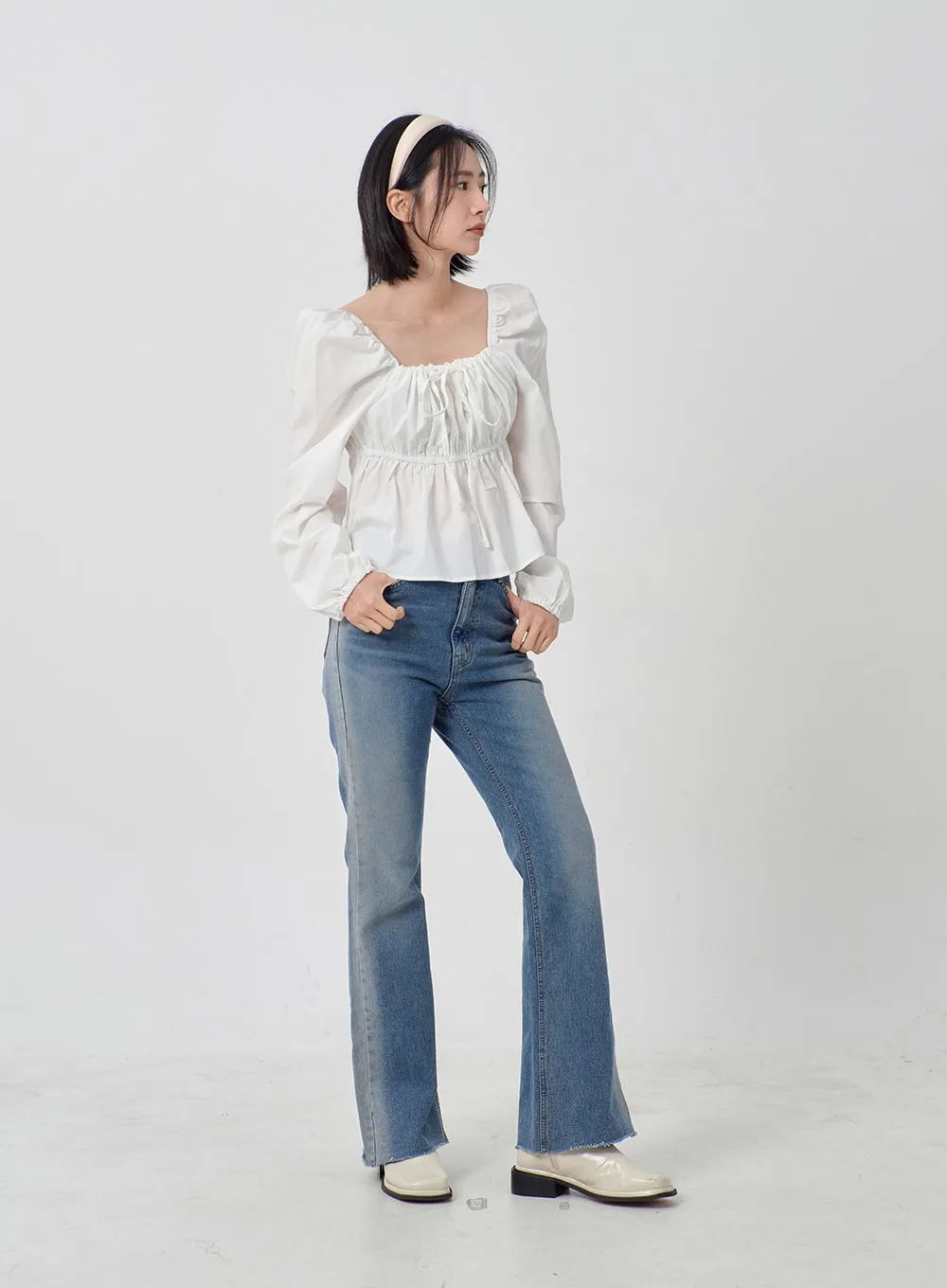 Light Washed Bootcut Jeans OD27