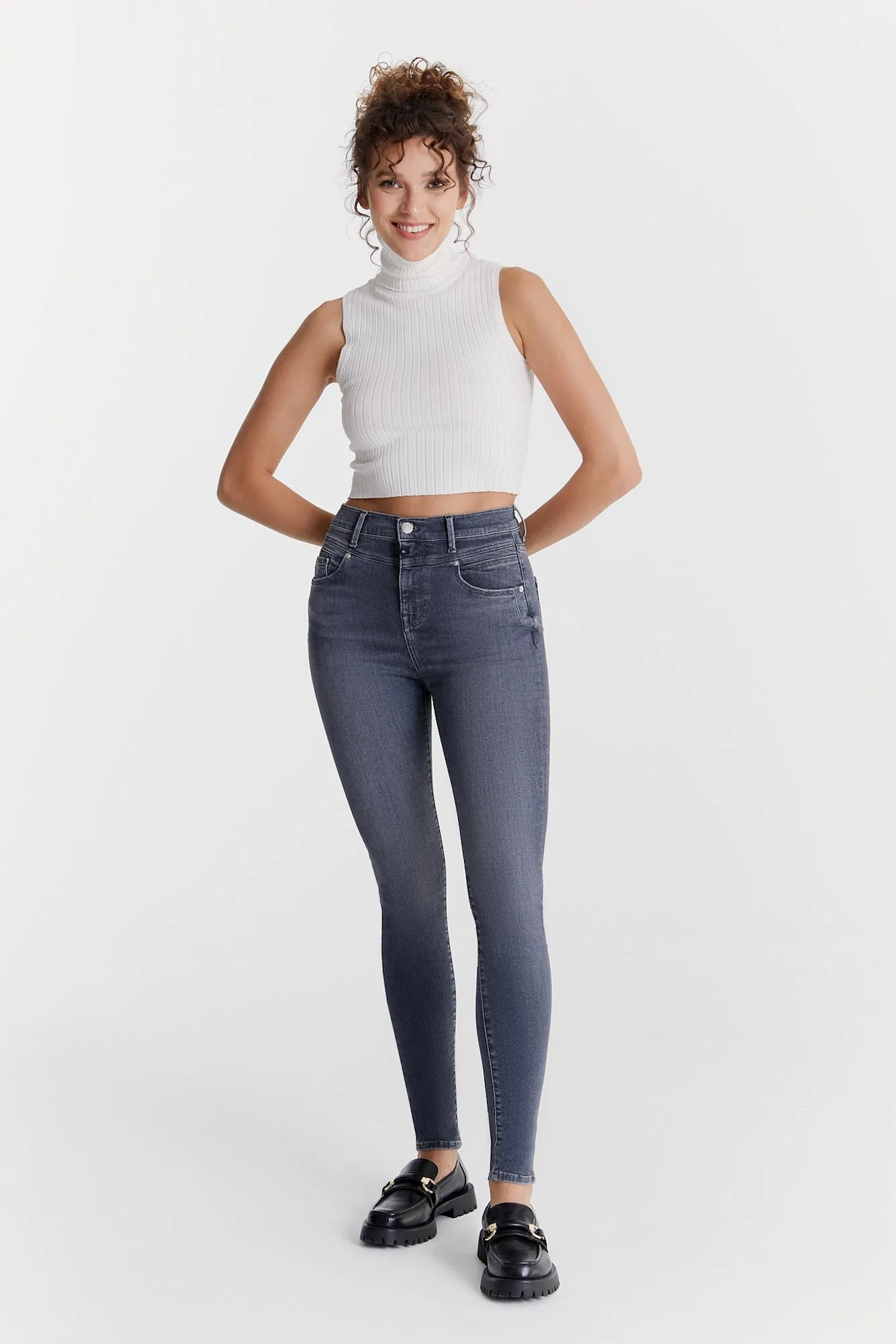 Lisa Ultra High Waist 5 Pocket Jeans Smoke grey