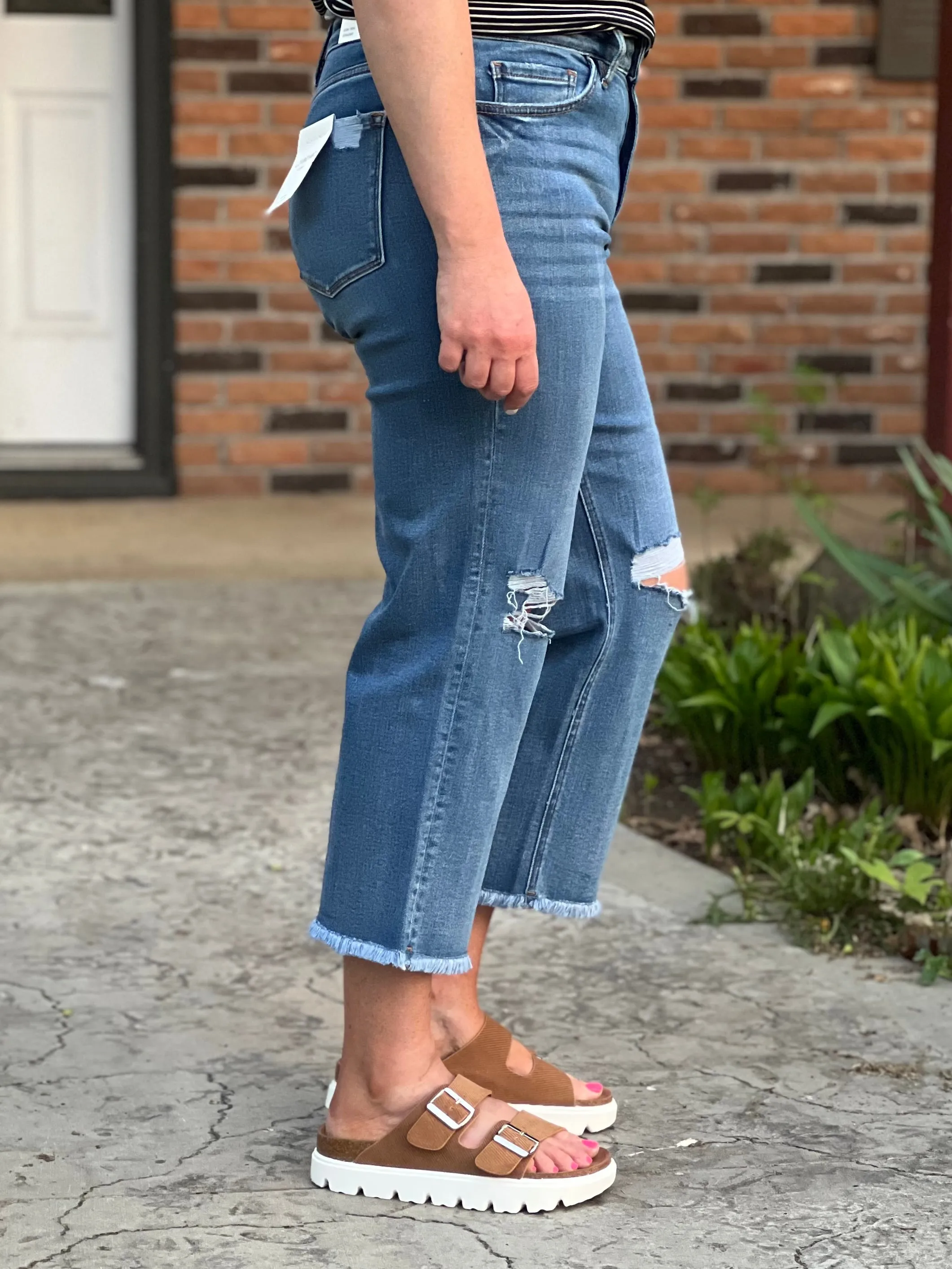 The City Lovervet Distressed Cropped Straight Jeans