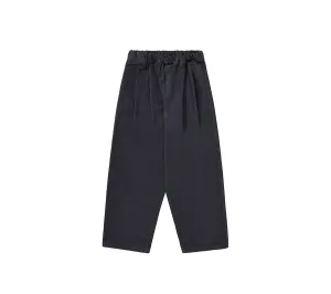 Two Tuck Wide Denim Pant | Black